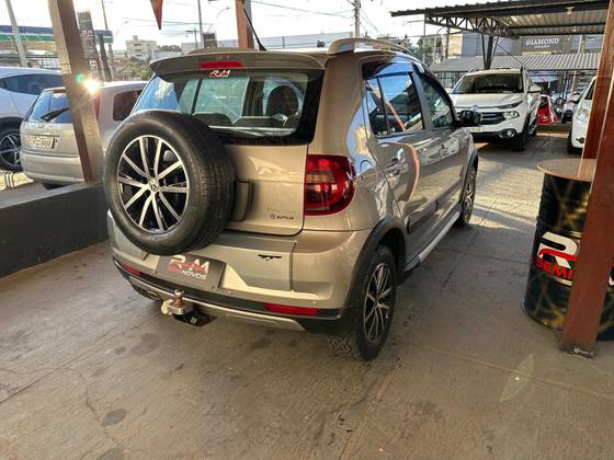 VOLKSWAGEN CROSSFOX 1.6 MI FLEX 8V 4P MANUAL